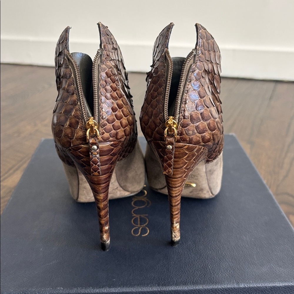 Sergio Rossi Suede and Python ankle boots, size 37 - Picture 6 of 11